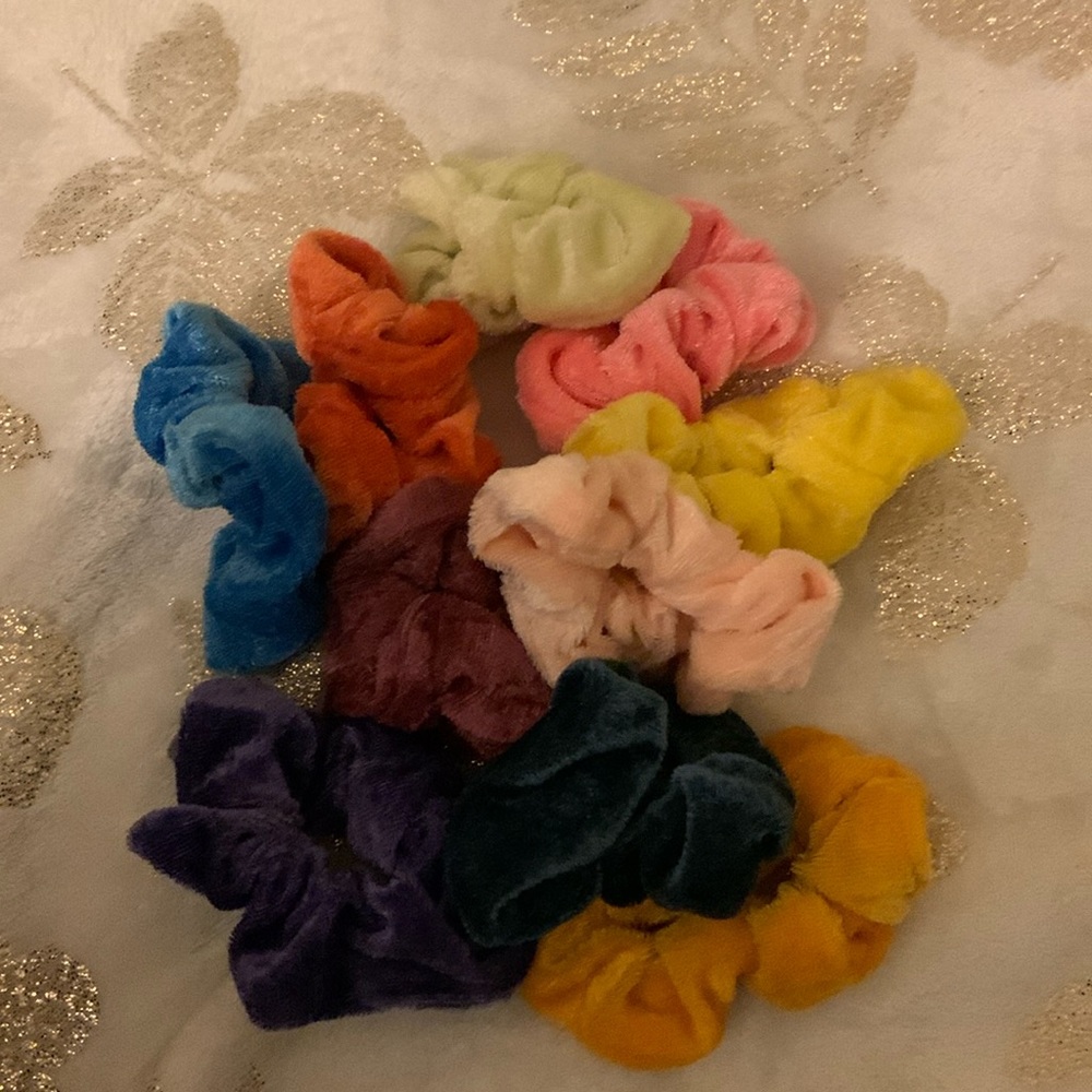 Free Scrunchies